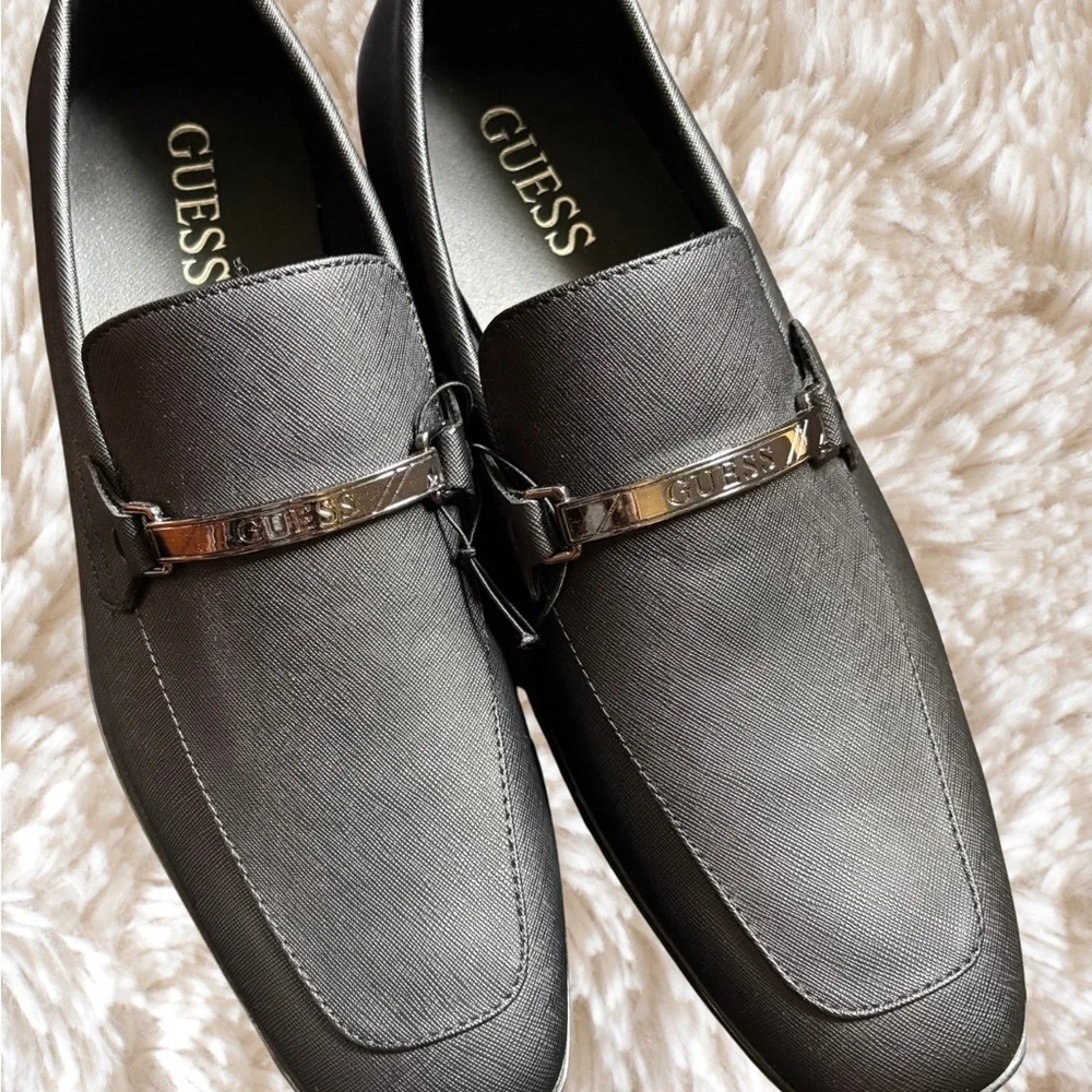 GUESS Men's Gray Slip-On Loafers
